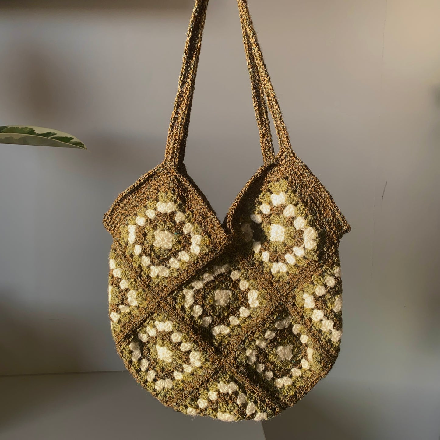 Granny square tote bag