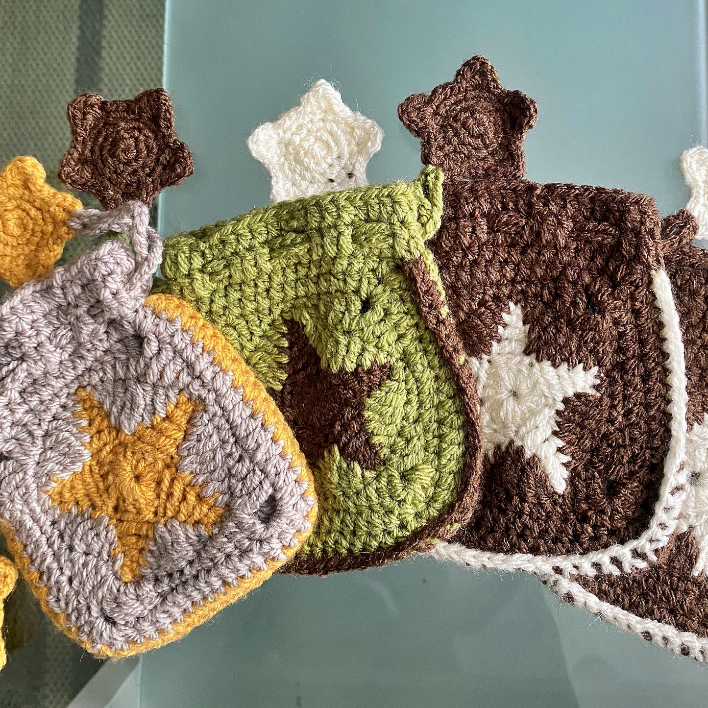 star pouch - green and brown
