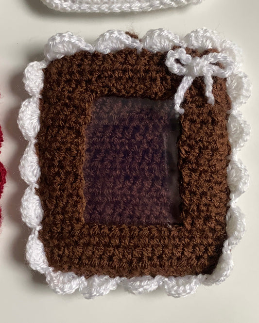 Pc holder - brown and white (made to order)